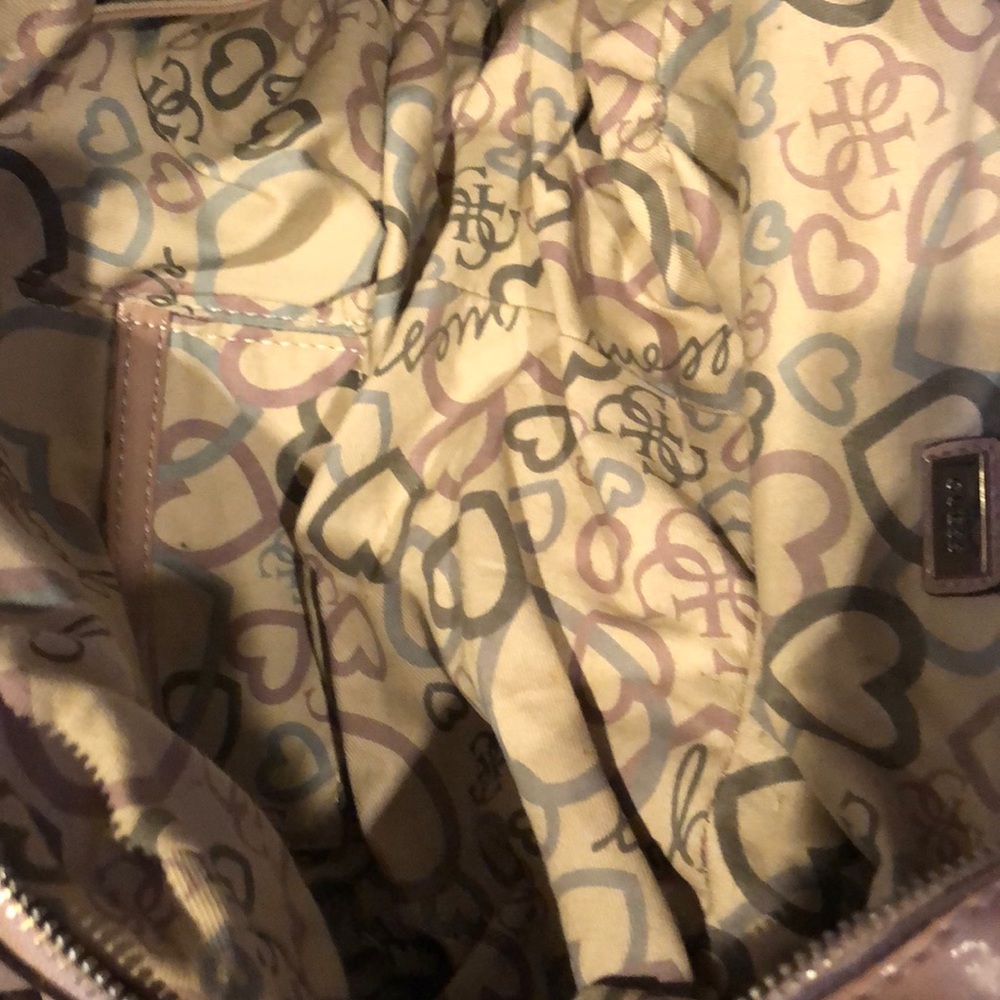 🔥GUESS HANDBAG🔥 - Picture 4 of 8